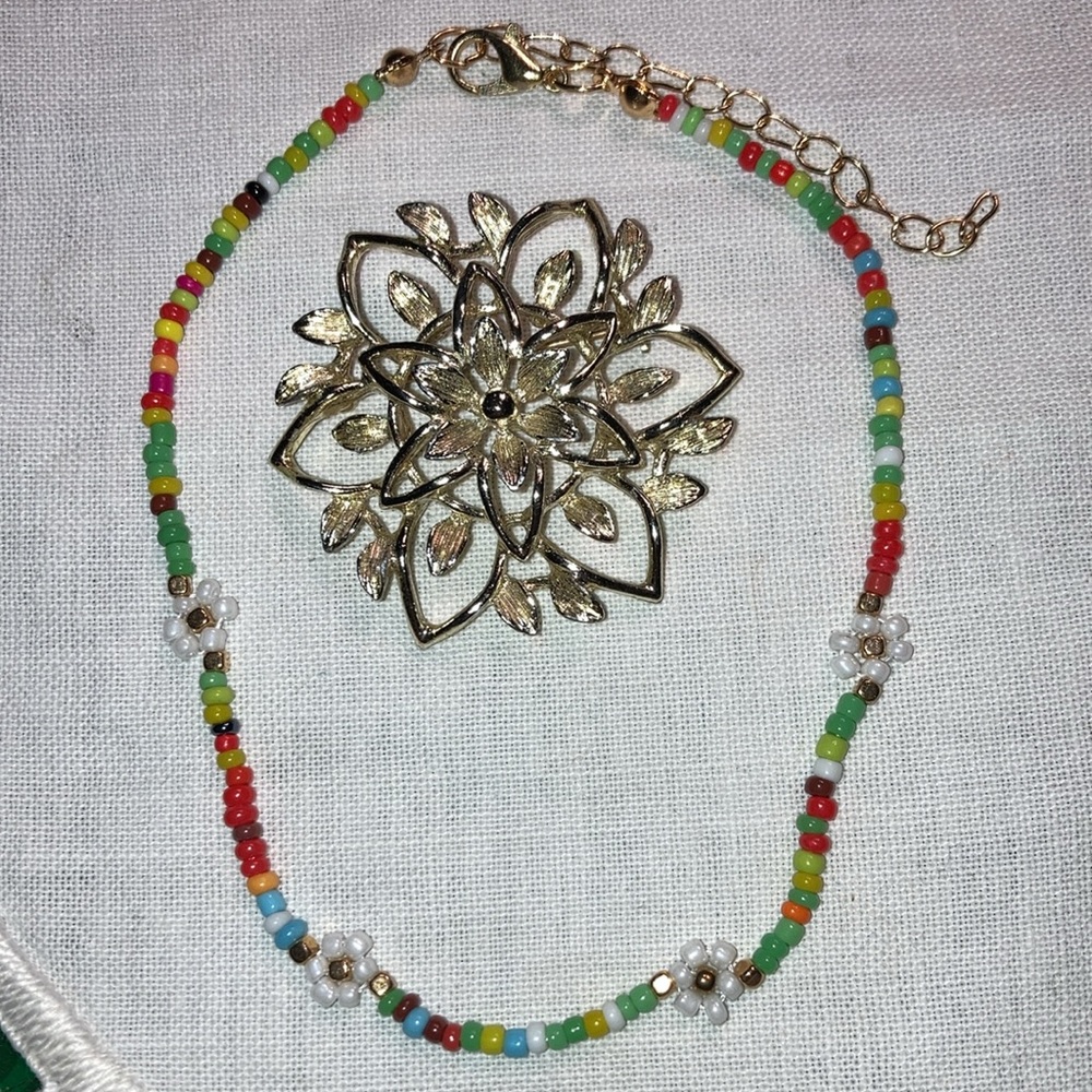 VTG S. Coventry gt pin with flower design and anklet  $19